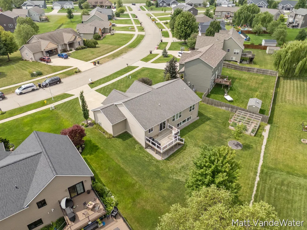 3501 Tearose Drive Hudsonville, MI 49426