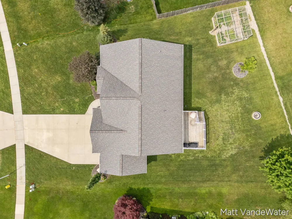 3501 Tearose Drive Hudsonville, MI 49426