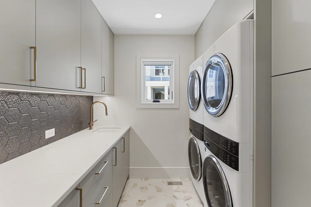 2 111th Street Stone Harbor, NJ 08247
