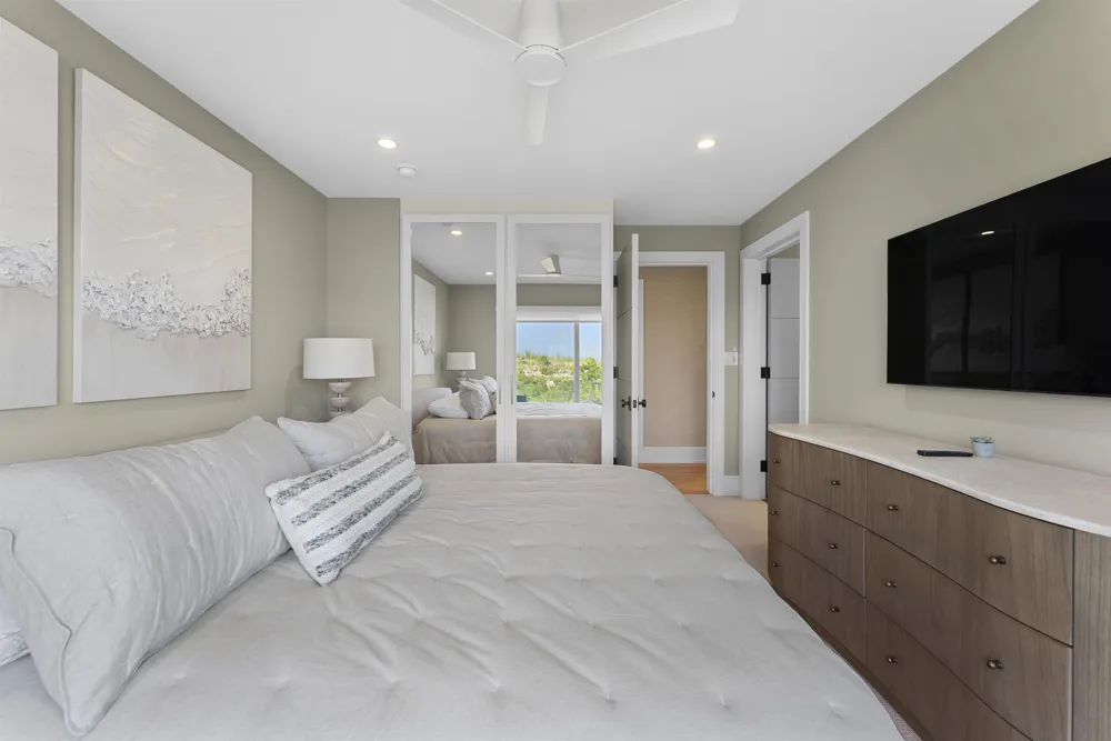 2 111th Street Stone Harbor, NJ 08247