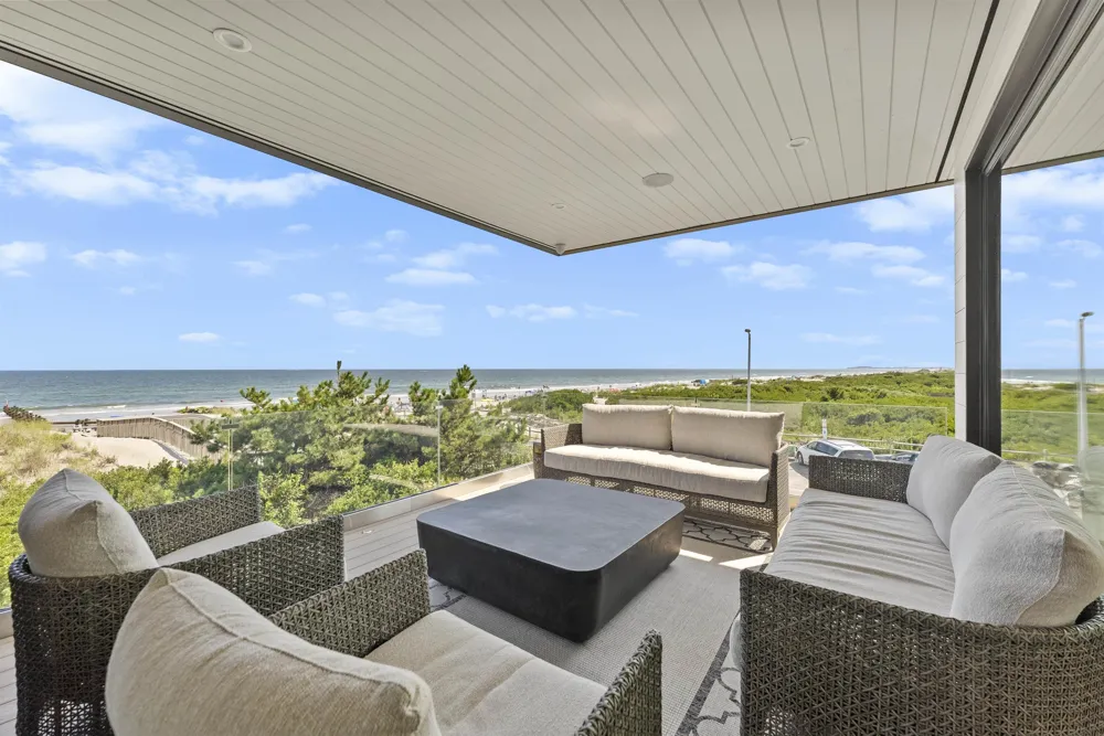 2 111th Street Stone Harbor, NJ 08247