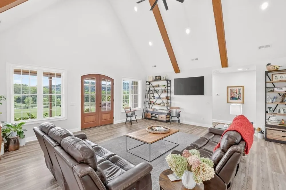121 Wartrace Creek Rd Wartrace, TN 37183