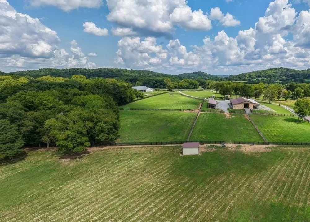 121 Wartrace Creek Rd Wartrace, TN 37183