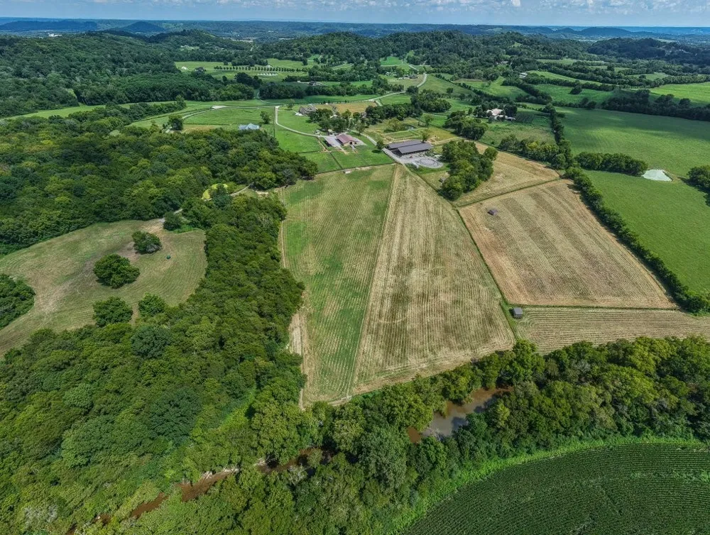 121 Wartrace Creek Rd Wartrace, TN 37183
