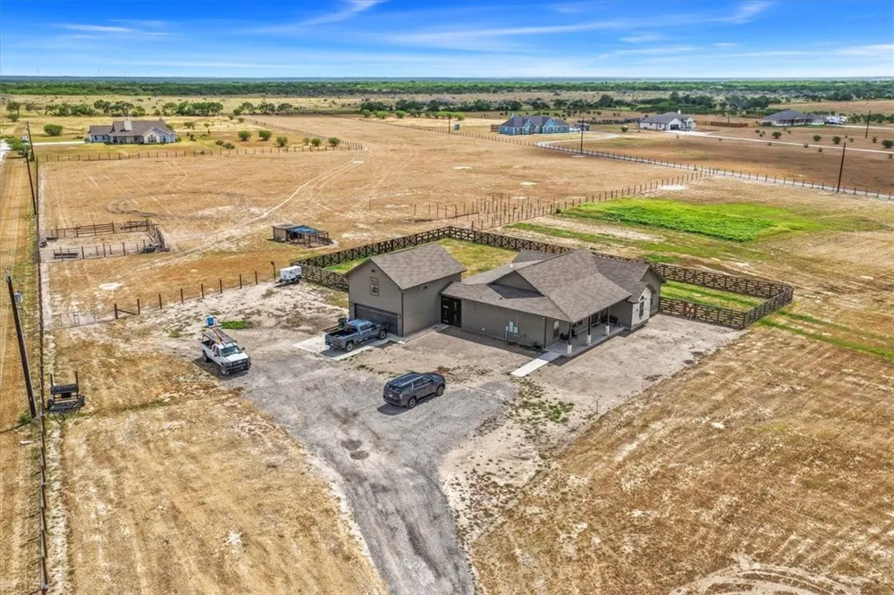 6456 FM 624 Robstown, TX 78380