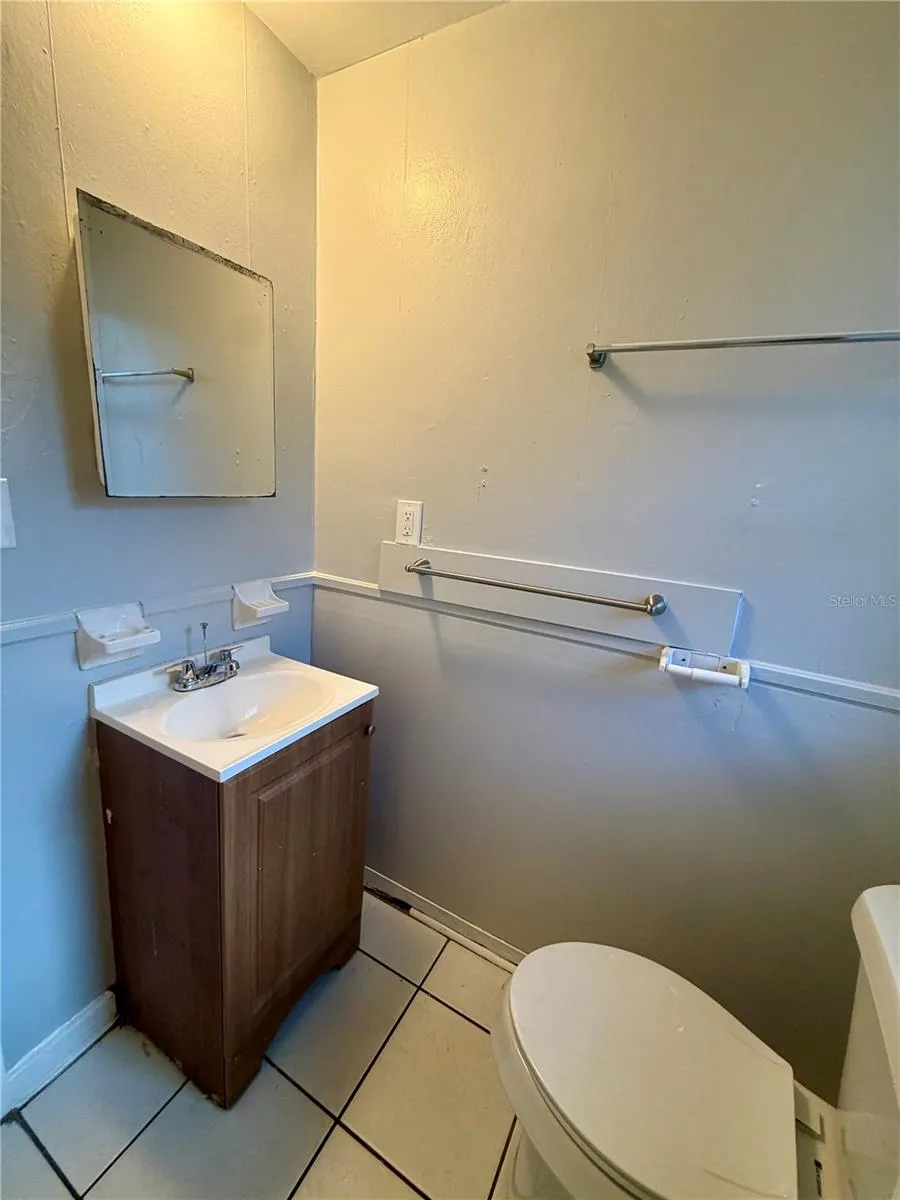 908 BEVERLY AVENUE #C Largo, FL 33770