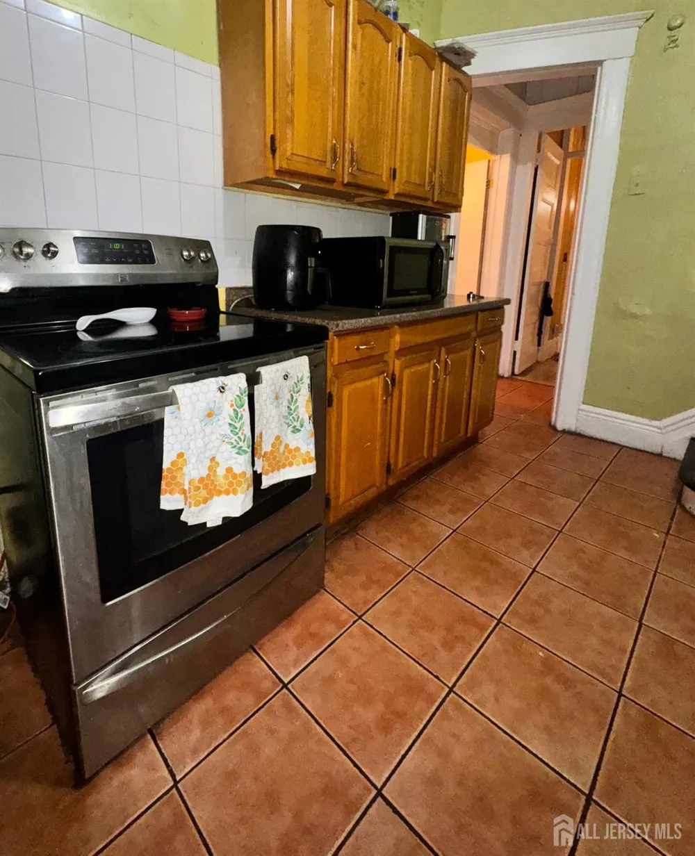 278 William Street East Orange, NJ 07017