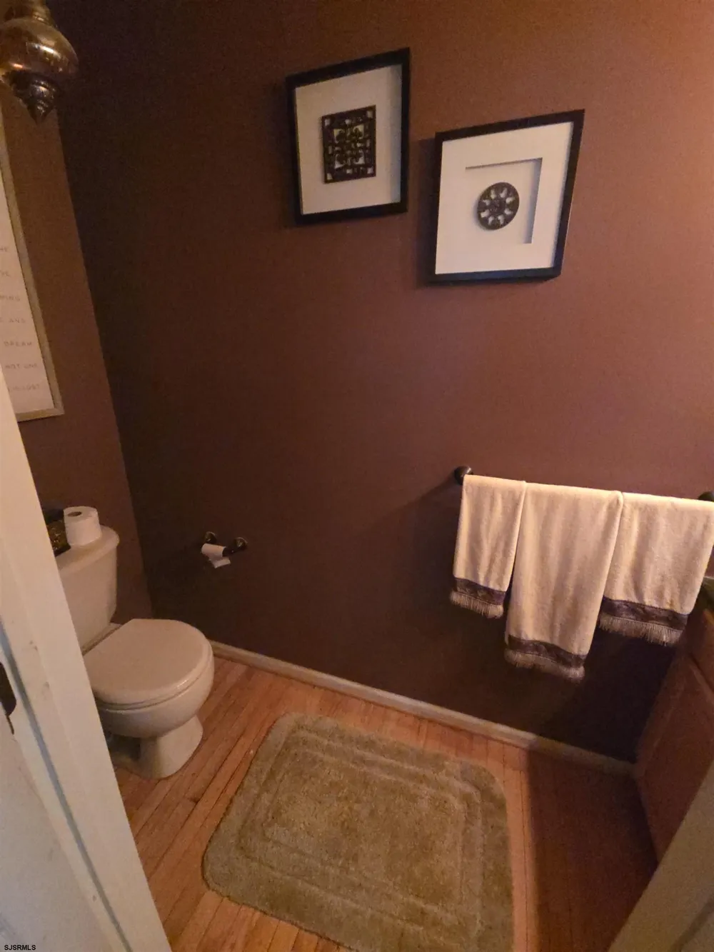 102 Charleston Circle Mays Landing, NJ 08330