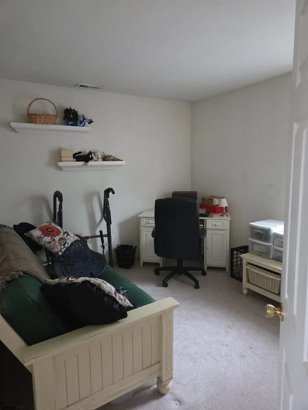 102 Charleston Circle Mays Landing, NJ 08330
