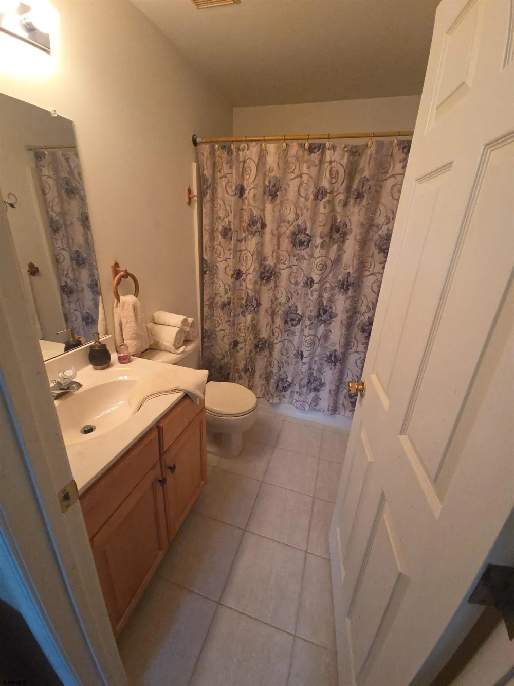 102 Charleston Circle Mays Landing, NJ 08330