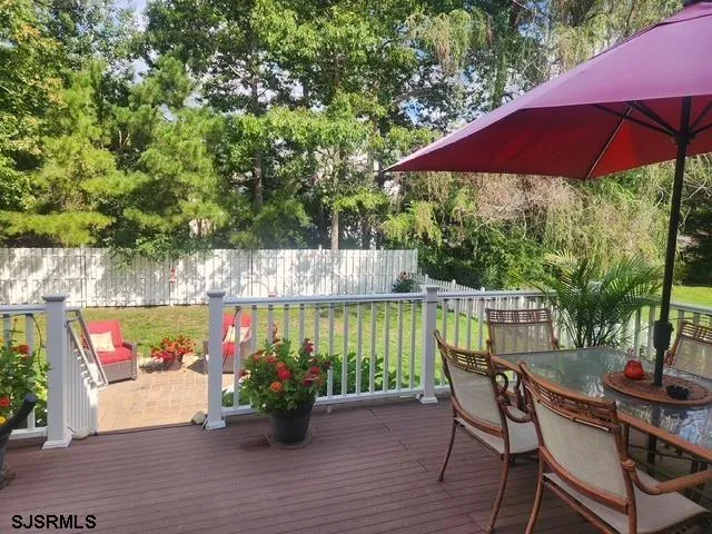 102 Charleston Circle Mays Landing, NJ 08330