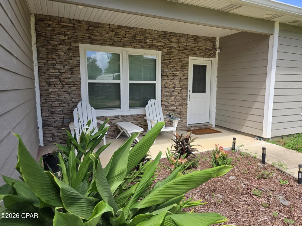 3445 Cardinal Place Chipley, FL 32428