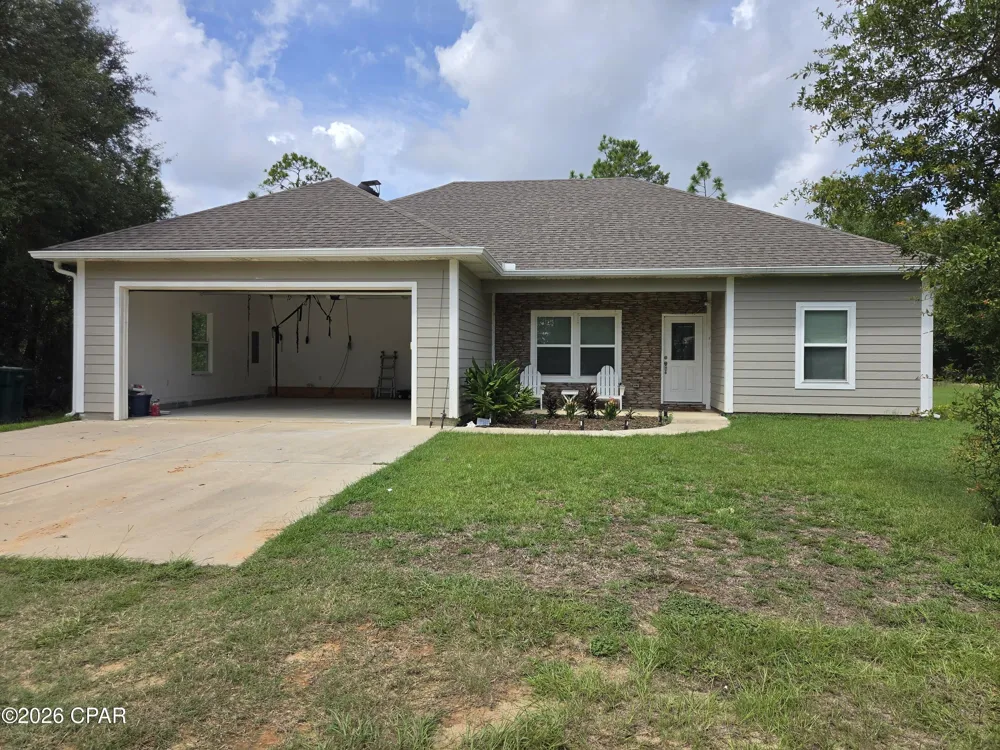 3445 Cardinal Place Chipley, FL 32428