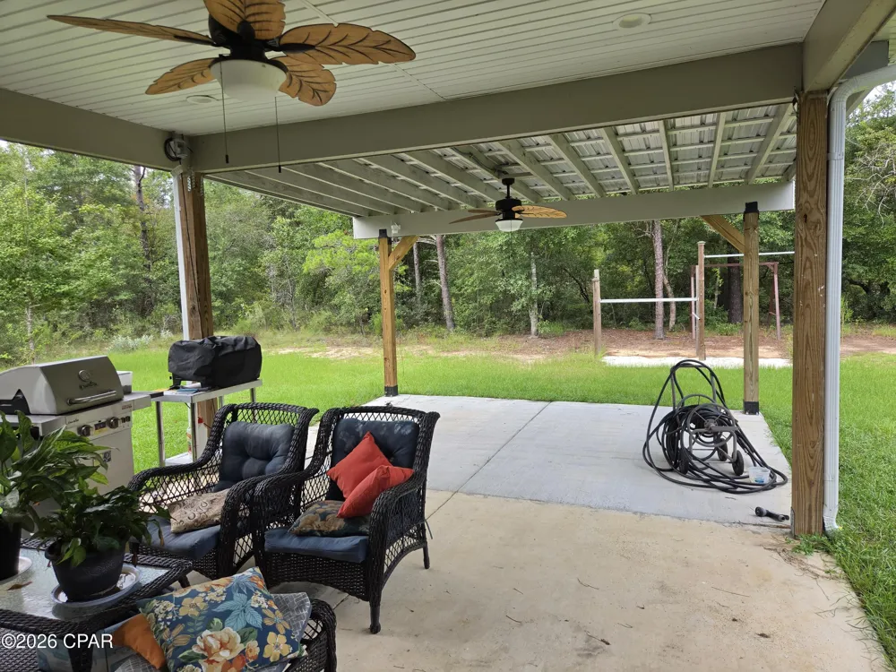 3445 Cardinal Place Chipley, FL 32428