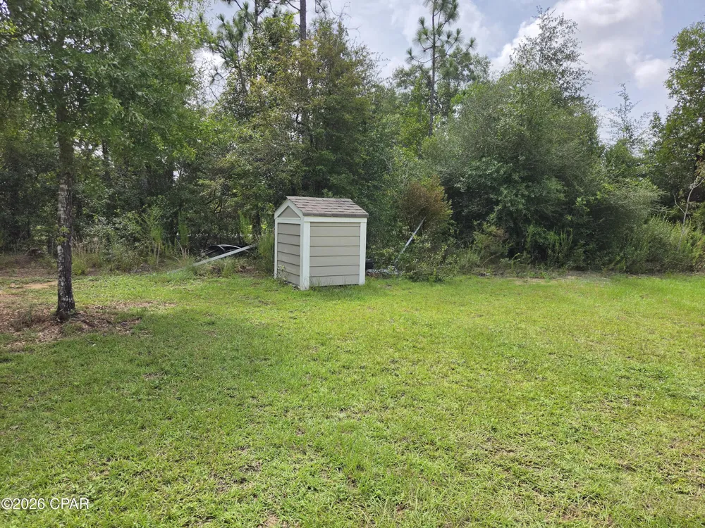 3445 Cardinal Place Chipley, FL 32428