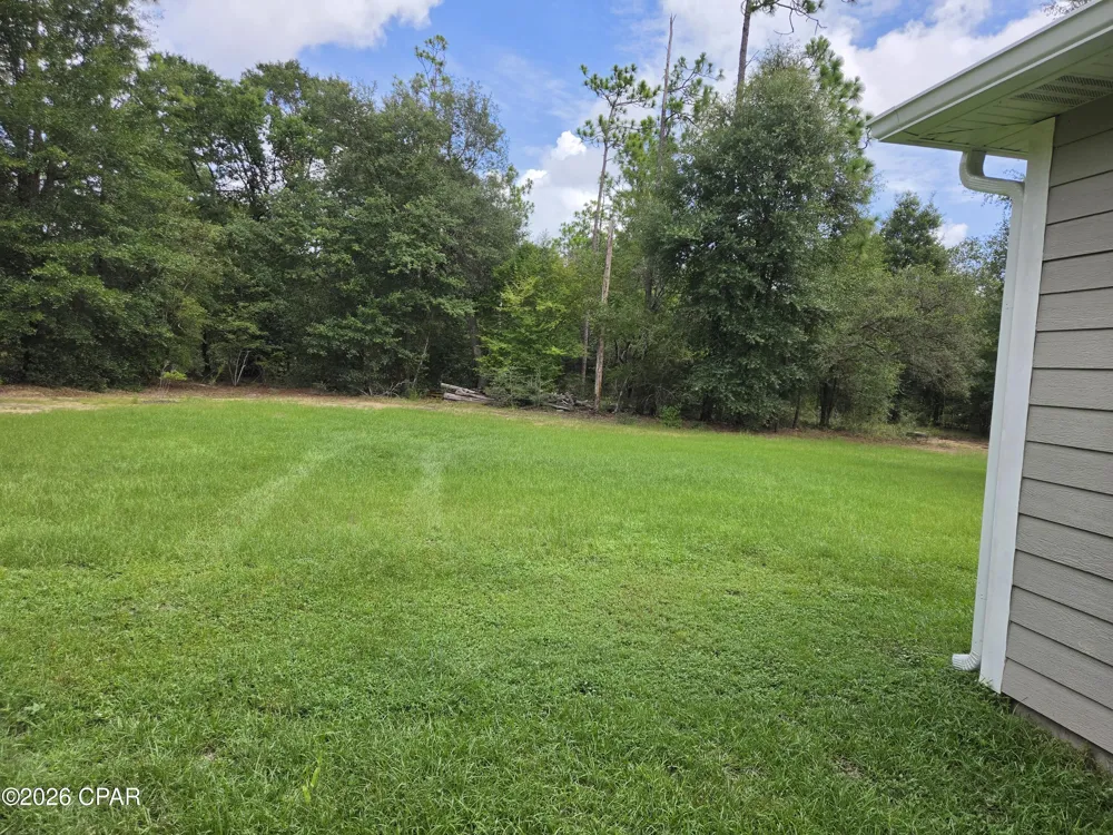 3445 Cardinal Place Chipley, FL 32428