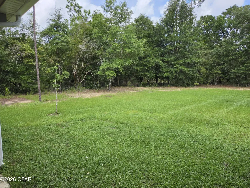 3445 Cardinal Place Chipley, FL 32428