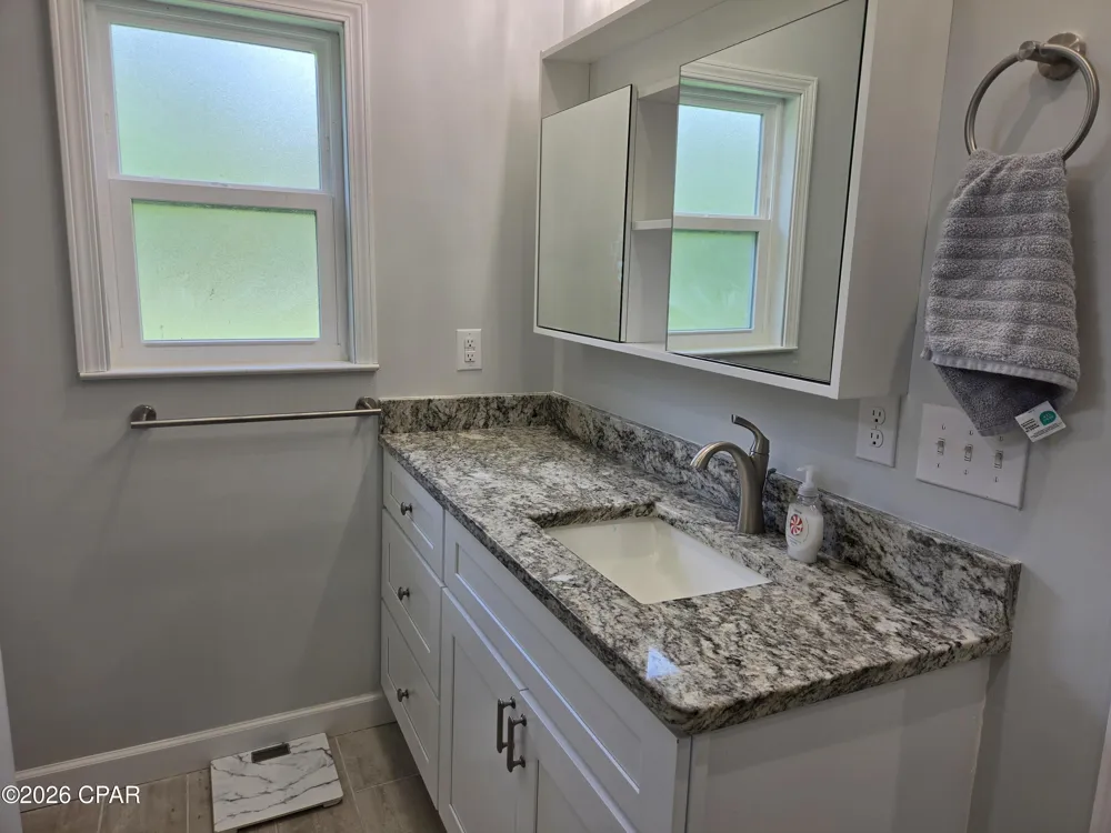 3445 Cardinal Place Chipley, FL 32428