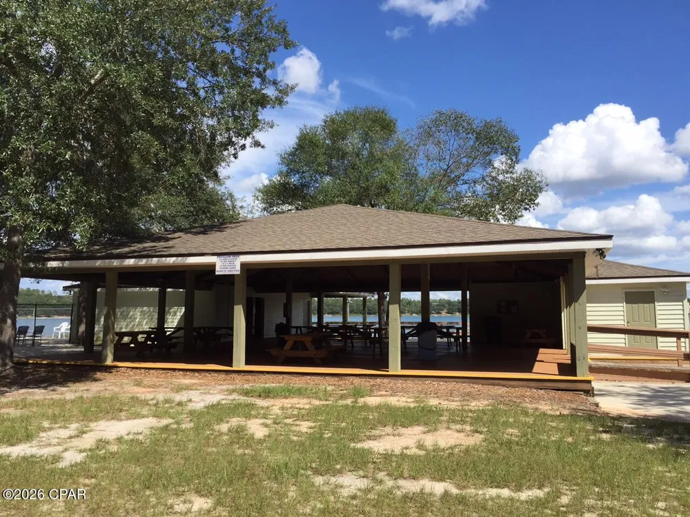 3445 Cardinal Place Chipley, FL 32428