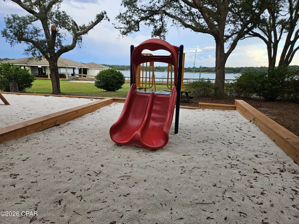 3445 Cardinal Place Chipley, FL 32428