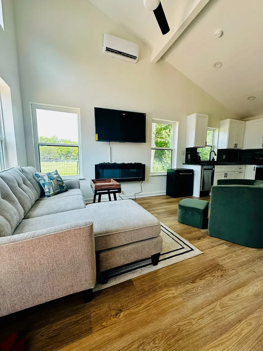 10651 Old Cleburne Crowley Junction #A Crowley, TX 76036