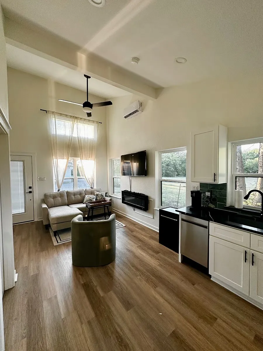10651 Old Cleburne Crowley Junction #A Crowley, TX 76036