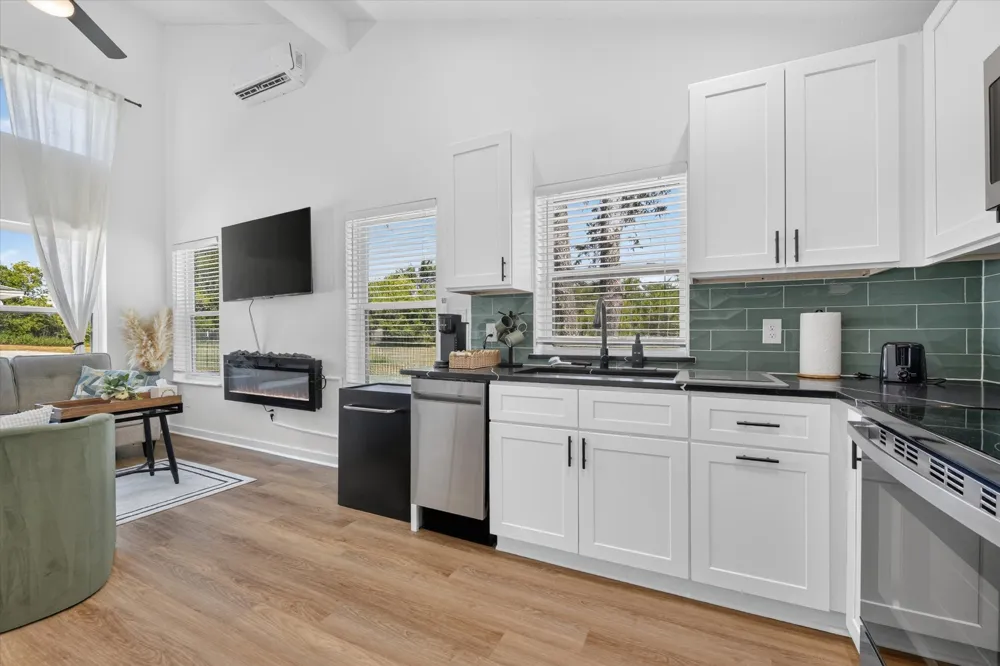10651 Old Cleburne Crowley Junction #A Crowley, TX 76036