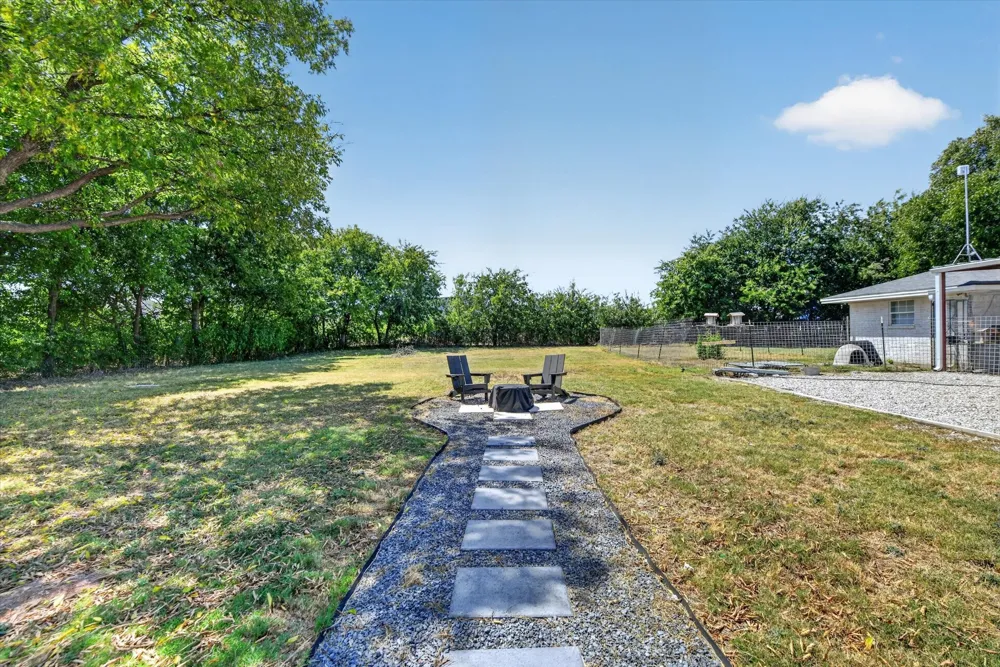 10651 Old Cleburne Crowley Junction #A Crowley, TX 76036