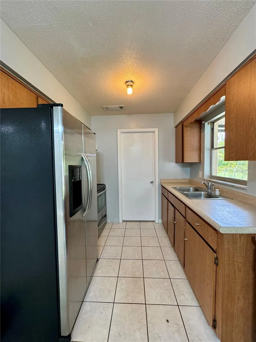 775 HILLVIEW DRIVE Altamonte Springs, FL 32714