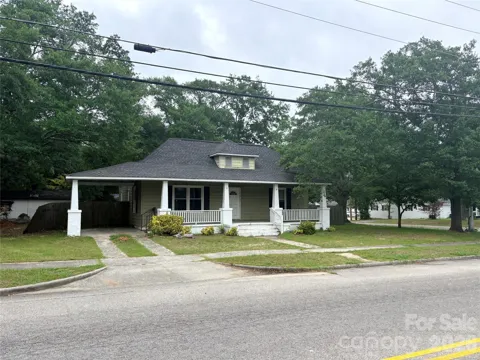 102 Minor Street