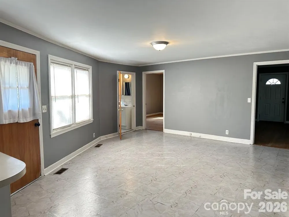 102 Minor Street Kershaw, SC 29067