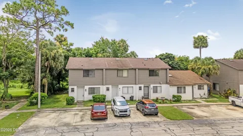 190 W Sandalwood Court
