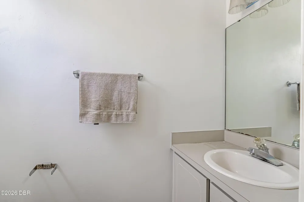 190 W Sandalwood Court Daytona Beach, FL 32119