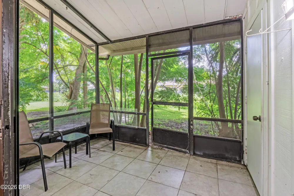 190 W Sandalwood Court Daytona Beach, FL 32119