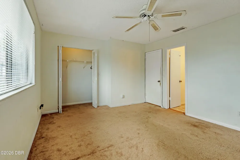 190 W Sandalwood Court Daytona Beach, FL 32119
