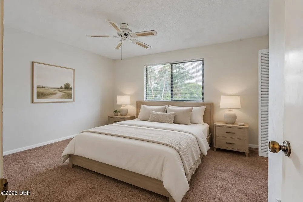 190 W Sandalwood Court Daytona Beach, FL 32119