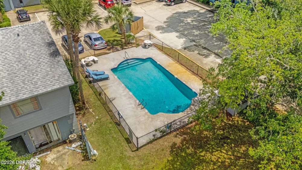 190 W Sandalwood Court Daytona Beach, FL 32119