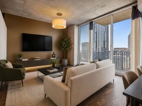 400 W Peachtree Street NW #3707
