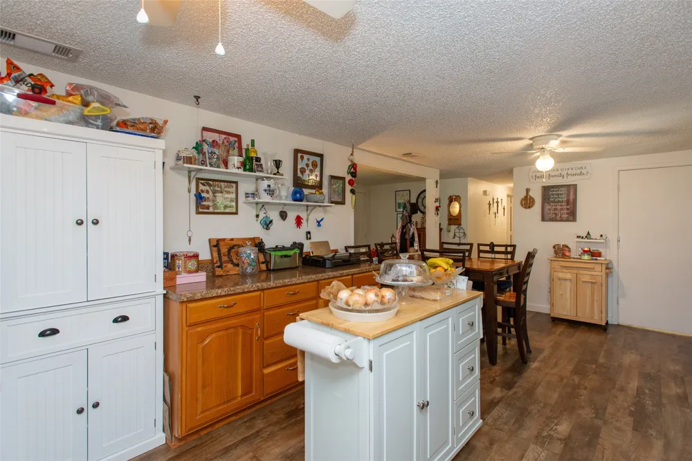 8018 Double Bridge Road Mabank, TX 75156
