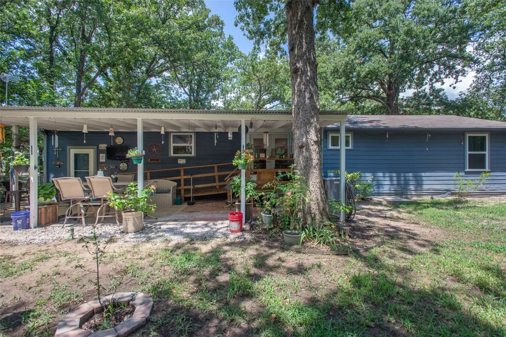 8018 Double Bridge Road Mabank, TX 75156