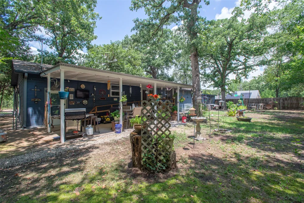 8018 Double Bridge Road Mabank, TX 75156