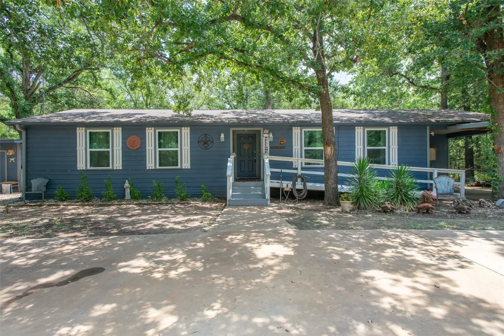 8018 Double Bridge Road Mabank, TX 75156
