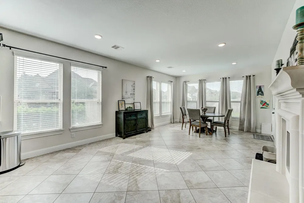 13502 Sorghum Drive Rosharon, TX 77583