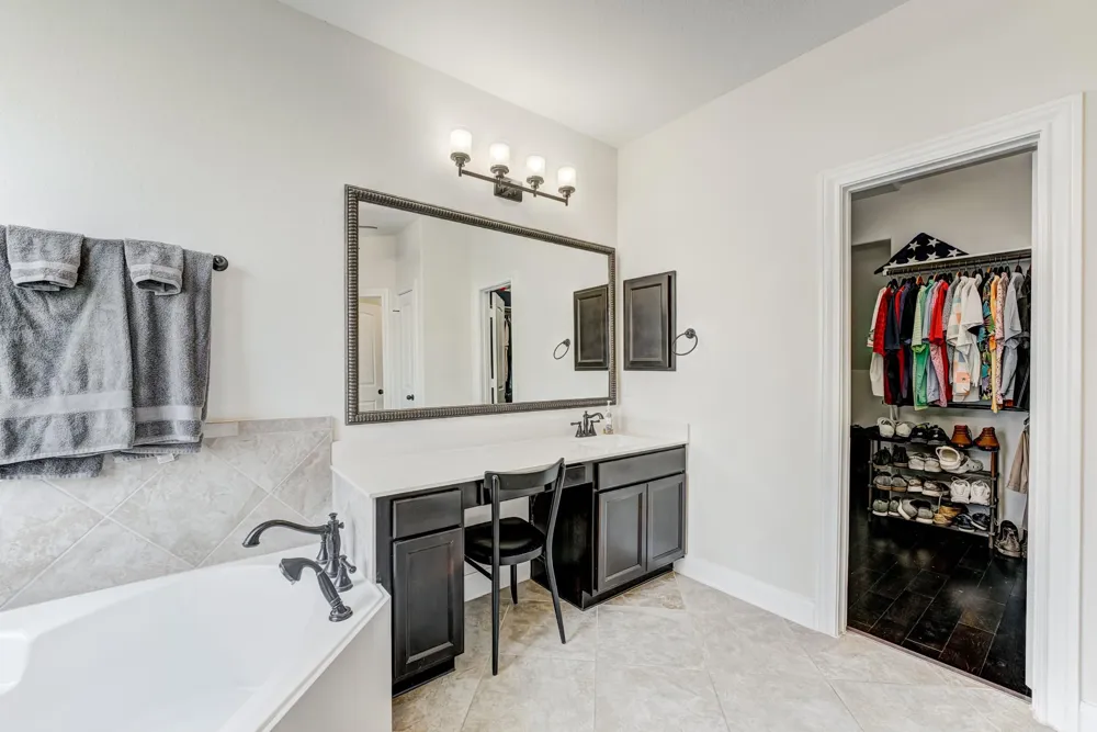 13502 Sorghum Drive Rosharon, TX 77583