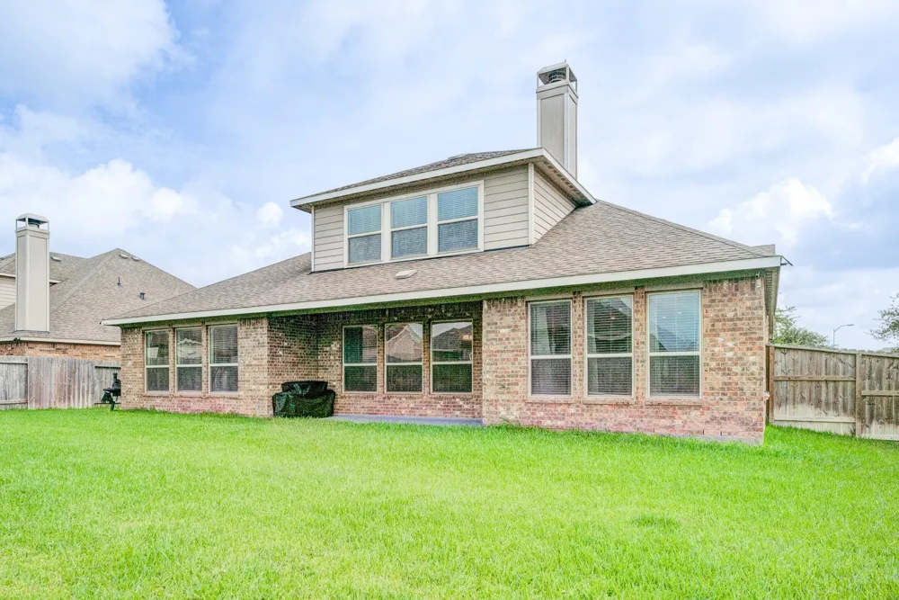 13502 Sorghum Drive Rosharon, TX 77583