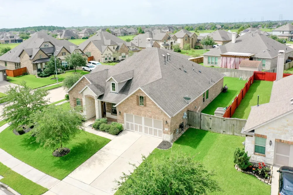 13502 Sorghum Drive Rosharon, TX 77583