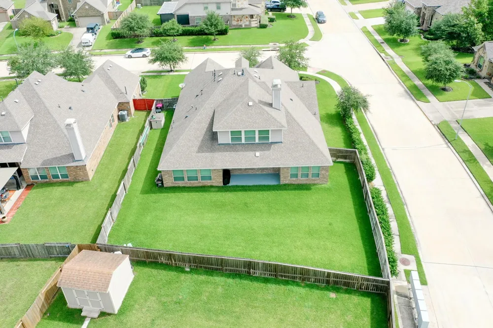 13502 Sorghum Drive Rosharon, TX 77583