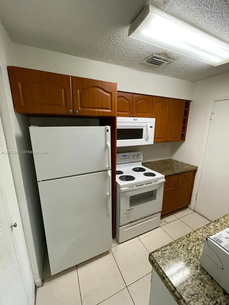 17515 NW 67th Ct #E-22 Hialeah, FL 33015