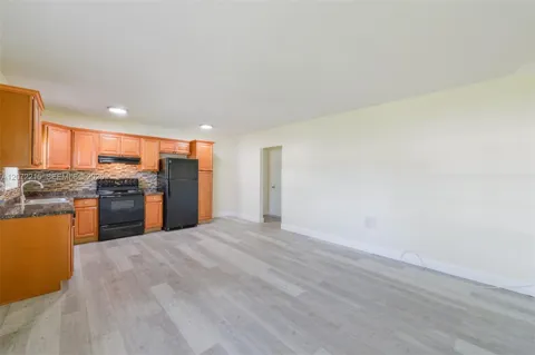 5420 NE 22nd Ter #5