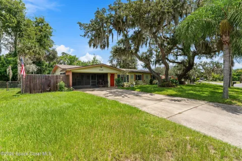 1429 Elm Terrace